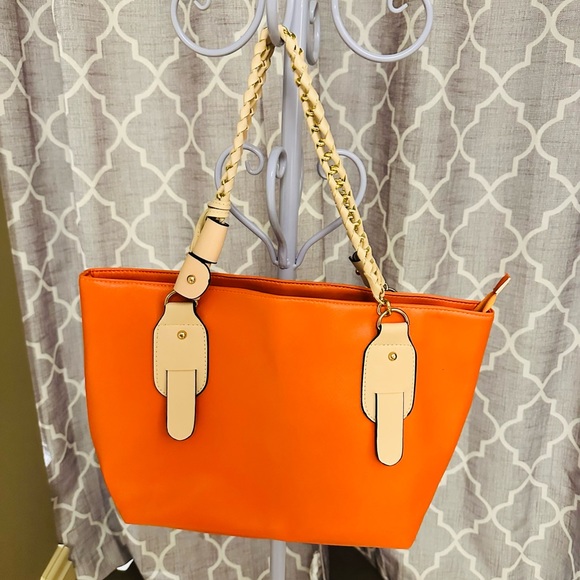 Handbags - 🌻Brand new Orange Tote Bag